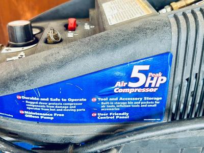 CAMPBELL HAUSFELD 13 GALLON AIR COMPRESSOR WITH AIR CHUCKS AND HOSE