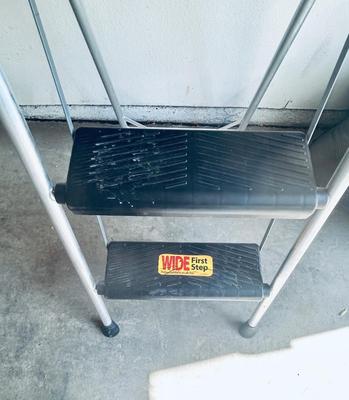 WERNER STEP STOOL AND CHICAGO ELECTRIC SPOTLIGHT