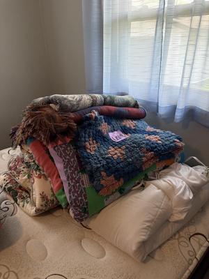 Sale Photo Thumbnail #639: U89-Blanket/bedding bundle