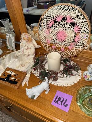 Sale Photo Thumbnail #669: U96-Collectibles