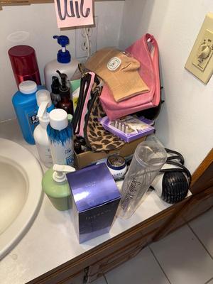 Sale Photo Thumbnail #747: U116-Bathroom bundle