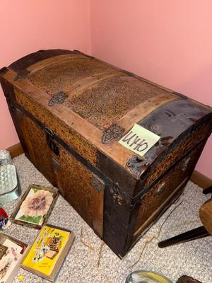 Sale Photo Thumbnail #844: U140-Antique trunk