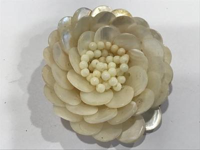 Vintage Japan Shell Brooch
