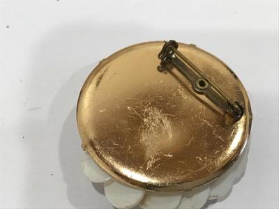 Vintage Japan Shell Brooch