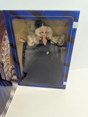 Limited Edition Society Style Collection First In A Series Sapphire Dream Barbie Lot 15