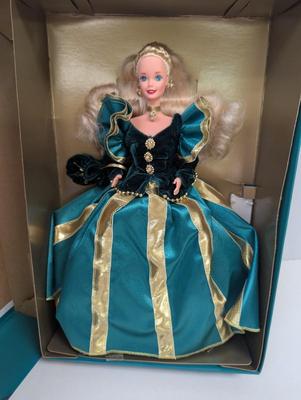 Limited Edition The Winter Princess Collection Evergreen Princess Barbie Lot 17