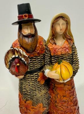 Thanksgiving Decor lot - Pilgrim Couple with 3 Turkey Shelf-sitters