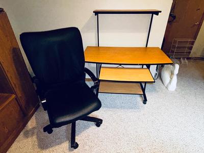 COMPUTER DESK AND OFFICE CHAIR