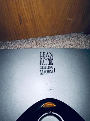 GEORGE FOREMAN GRILL AND A MEDIUM CROCK POT