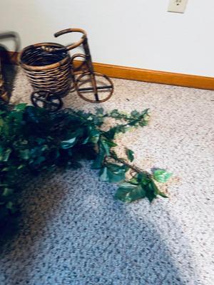 FAUX FOLIAGE AND ACCOMPANYING WICKER ITEMS