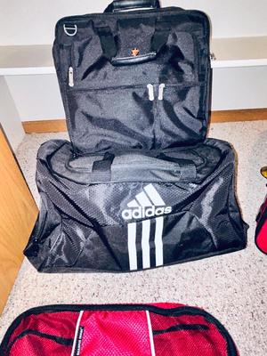 LUGGAGE/TRAVEL BAGS