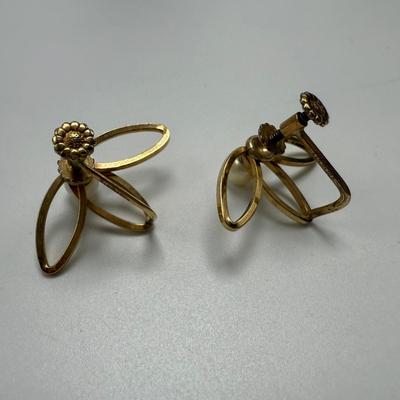 Krementz Set with Monet & More Screw Back Clip Earrings (ST-HS)