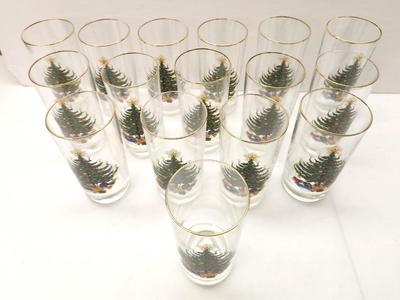 Lot #186 Lot of 16 Christmas-themed Drinking Glasses - good "go with" for Spode