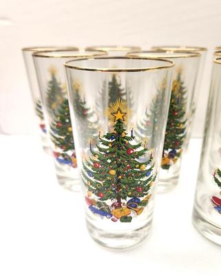 Lot #186 Lot of 16 Christmas-themed Drinking Glasses - good "go with" for Spode