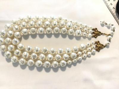 Faux Baroque Pearl Vintage Necklace