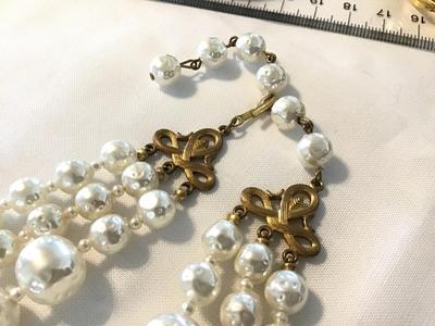 Faux Baroque Pearl Vintage Necklace