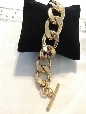 Beautiful Chunky Gold Tone TOOGLE Bracelet
