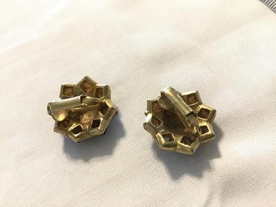 Brown Rhinestone Gold Tone Vintage Clip on Earrings