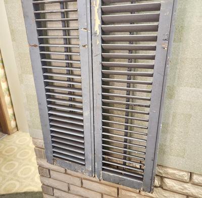 Lot #196 Chippy Double Antique Shutter
