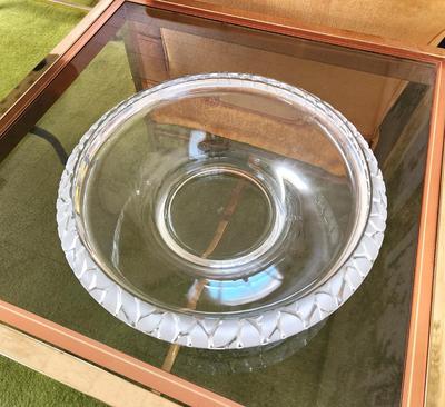 Lot #198 Large Mikasa Center Bowl