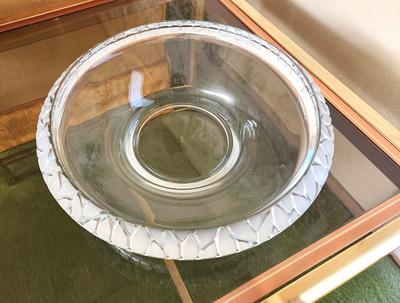Lot #198 Large Mikasa Center Bowl