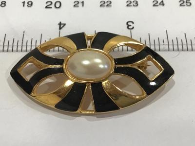 Oval Black Enamel Faux Pearl Brooch
