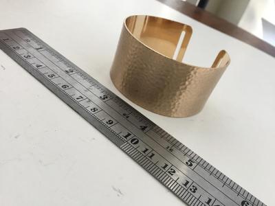 Gold tone fashion cuff