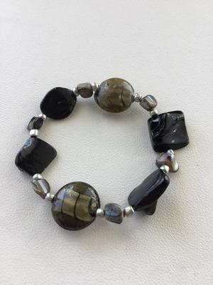 Black stretchy fashion bracelet