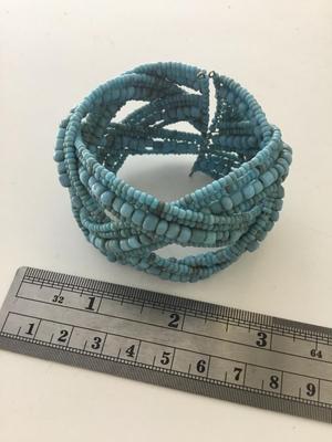 Light blue beaded fashion bracelet