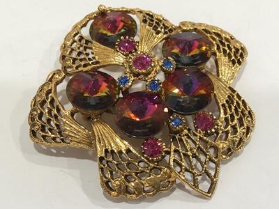 Vintage Rainbow Vitrail Rivoli Gold Tone Brooch