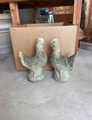 Heavy concrete garden chicken statues