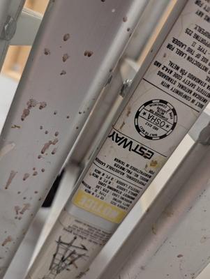 Estway Adjustable Ladder 12'6"