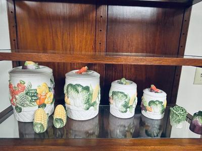 KMC CERAMIC CANISTERS AND SHAKERS