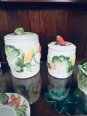 KMC CERAMIC CANISTERS AND SHAKERS