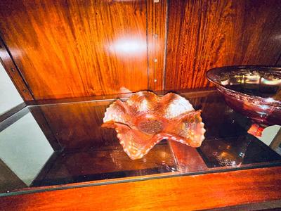 BEAUTIFUL AMBER COLORED CARNIVAL GLASS
