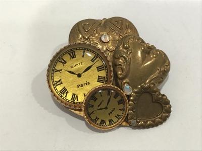 Vintage Brooch Clocks hearts