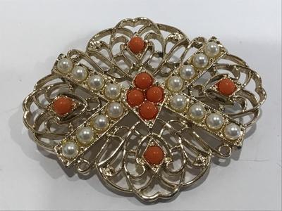 Sarah Coventry Large Vintage Brooch