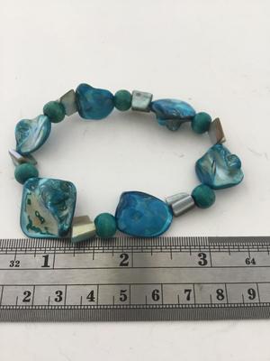 Beautiful blue stretchy fashion bracelet