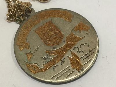 Vintage Medalion Pendant