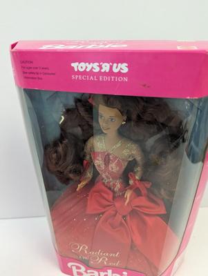 Happy Holidays Special Edition & Toys "R" US Special Edition Radiant In Red Barbies Lot 30