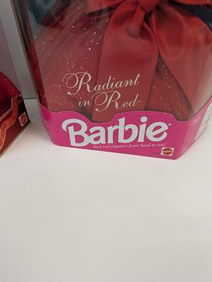 Happy Holidays Special Edition & Toys "R" US Special Edition Radiant In Red Barbies Lot 30