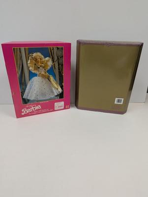 Special Edition Gem Jubilee & Sarah Barbies Lot 33