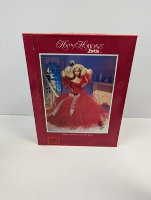 Happy Holidays Special Edition 1988 Barbie Lot 36