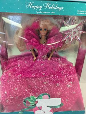 Happy Holidays Special Edition 1990 Barbie Lot 38