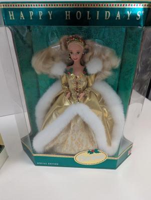Special Edition Holiday Barbie Lot 40