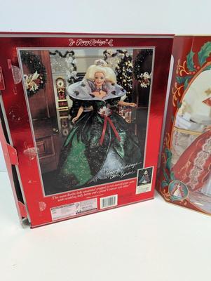 10th Anniversary Special Edition Happy Holidays Barbies Lot 42