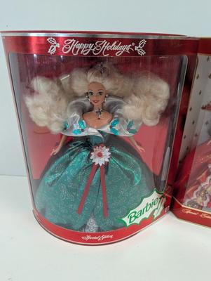 10th Anniversary Special Edition Happy Holidays Barbies Lot 42