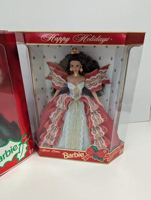 10th Anniversary Special Edition Happy Holidays Barbies Lot 42