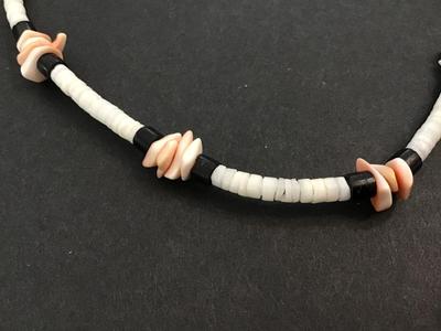 Puku She’ll coral Vintage Necklace