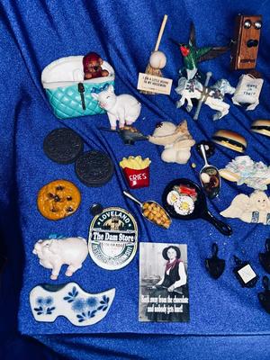 LARGE LOT OF REFRIGERATOR MAGNETS